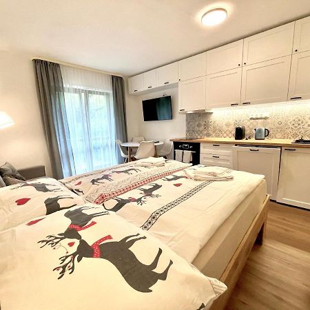 2022 Neu Renoviert- Apartments Michaela Филипсройт Экстерьер фото